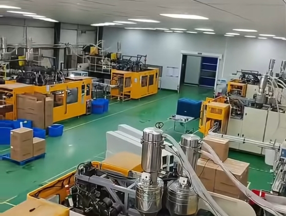 注塑車間蒸發冷凝空調管道機組降溫方案